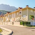 Hébergement de vacances Adosado Con Piscina En El Valle De Ason La Tudanca *