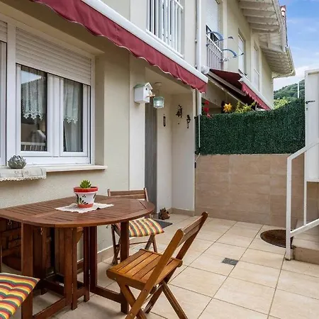 Dom wakacyjny Adosado Con Piscina En El Valle De Ason La Tudanca Arredondo