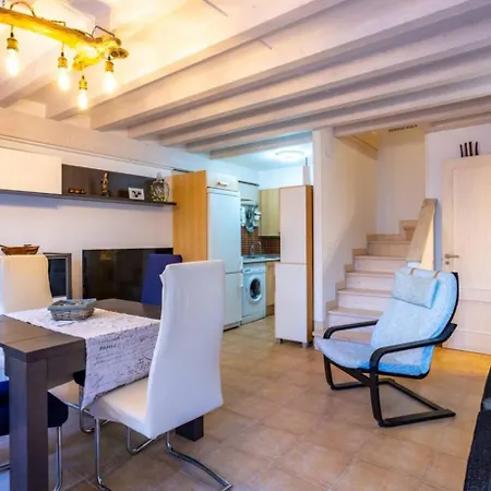 Dom wakacyjny Adosado Con Piscina En El Valle De Ason La Tudanca