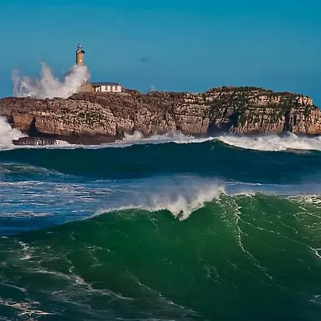 Dom wakacyjny Adosado Con Piscina En El Valle De Ason La Tudanca Arredondo