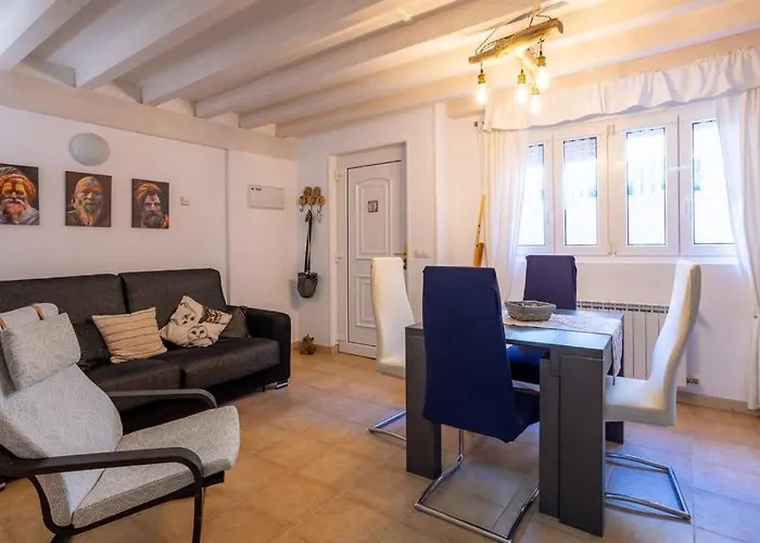 Adosado Con Piscina En El Valle De Ason La Tudanca Arredondo