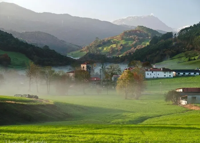 Adosado Con Piscina En El Valle De Ason La Tudanca