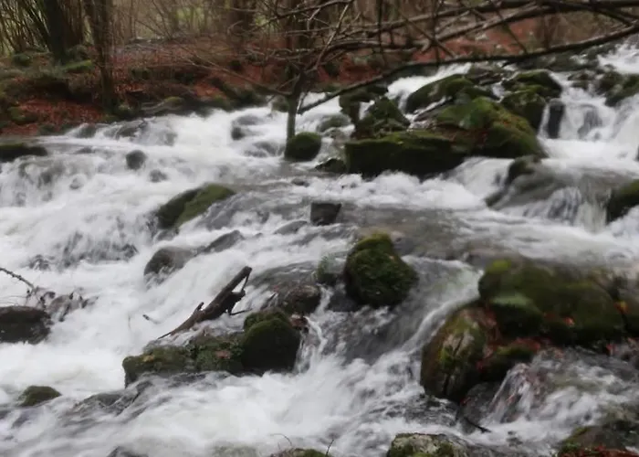 Adosado Con Piscina En El Valle De Ason La Tudanca Hébergement de vacances Arredondo